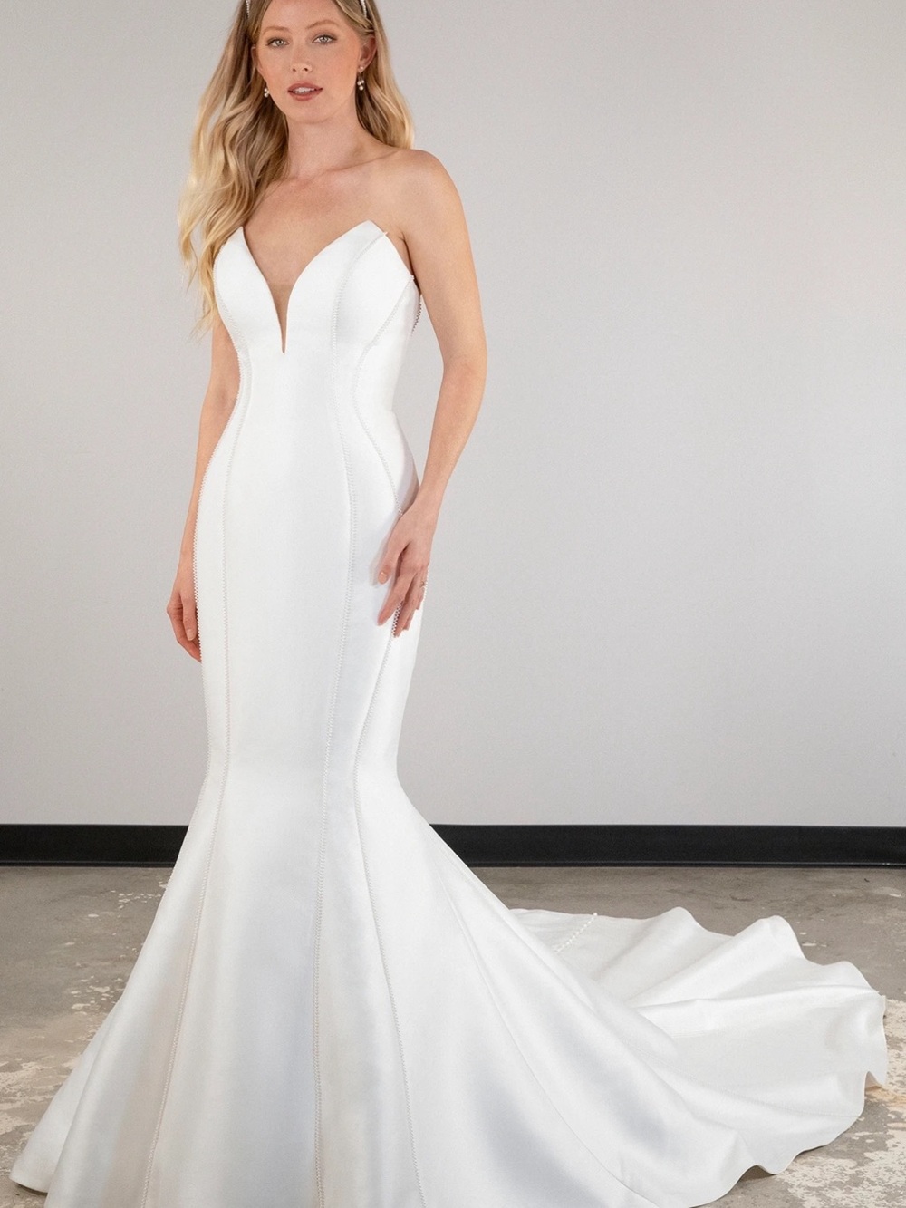 SEXY STRAPLESS PLUNGING FIT-AND-FLARE MERMAID SIZE 14 GOWN